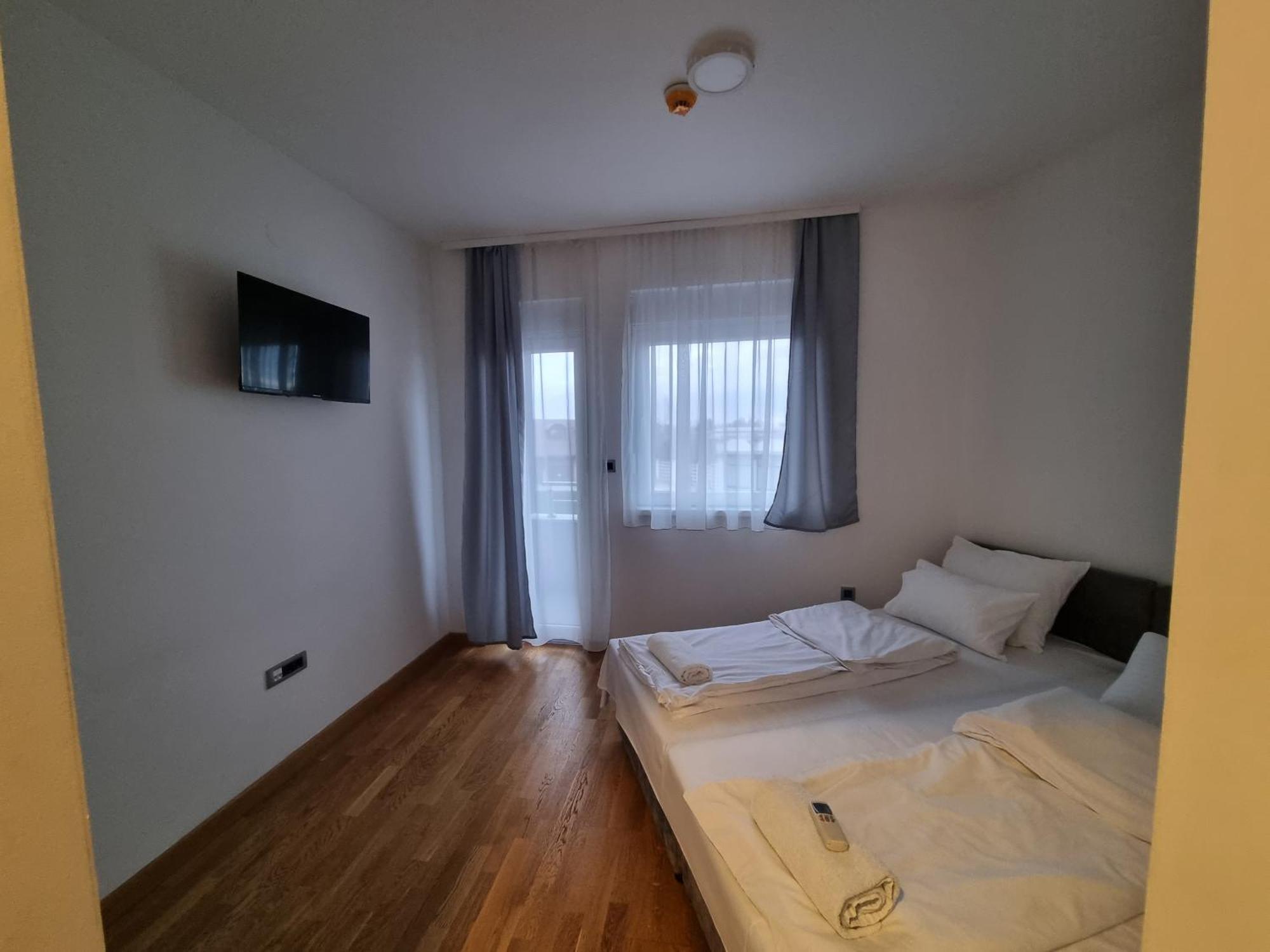 Gosnje Apartment Novi Sad Ruang foto